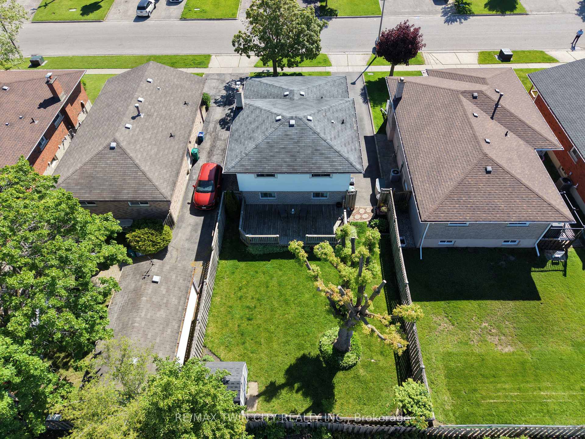Photo 5 of 59 Bakersfield Drive, Cambridge, Christopher-Champlain — HOMEH