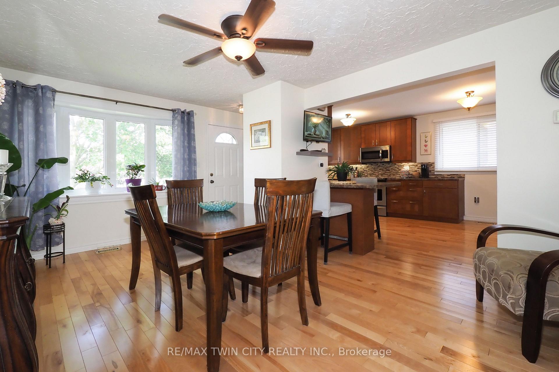 Photo 7 of 59 Bakersfield Drive, Cambridge, Christopher-Champlain — HOMEH