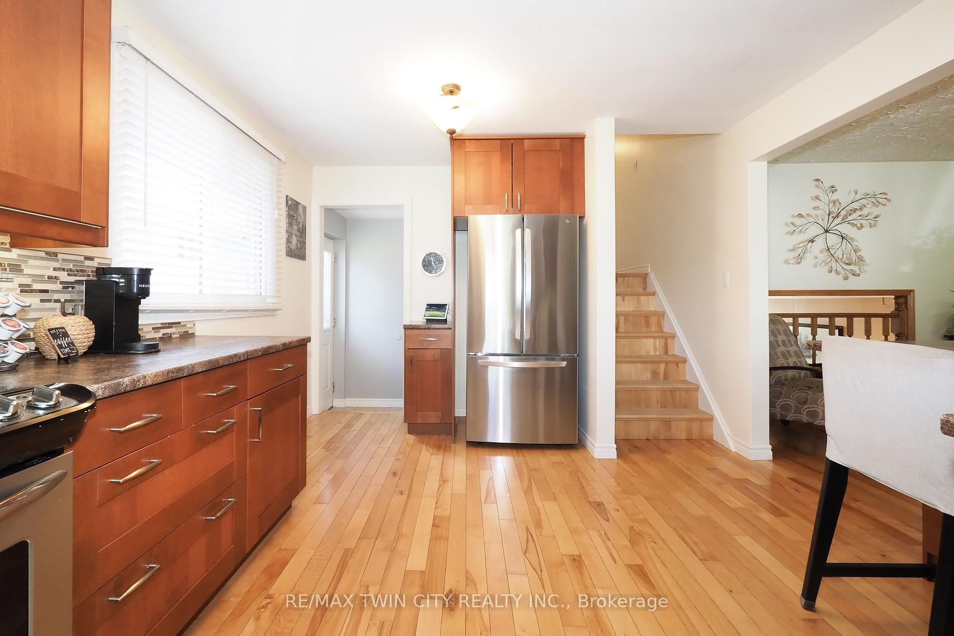 Photo 14 of 59 Bakersfield Drive, Cambridge, Christopher-Champlain — HOMEH
