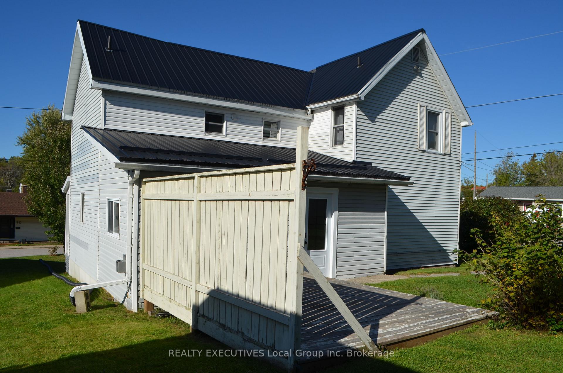 Photo 4 of 93 Bay Street, Callander — HOMEH
