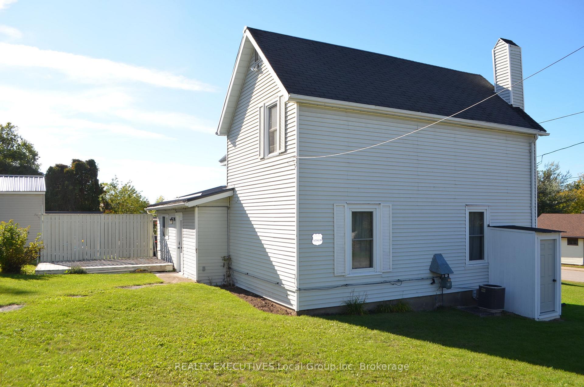 Photo 6 of 93 Bay Street, Callander — HOMEH