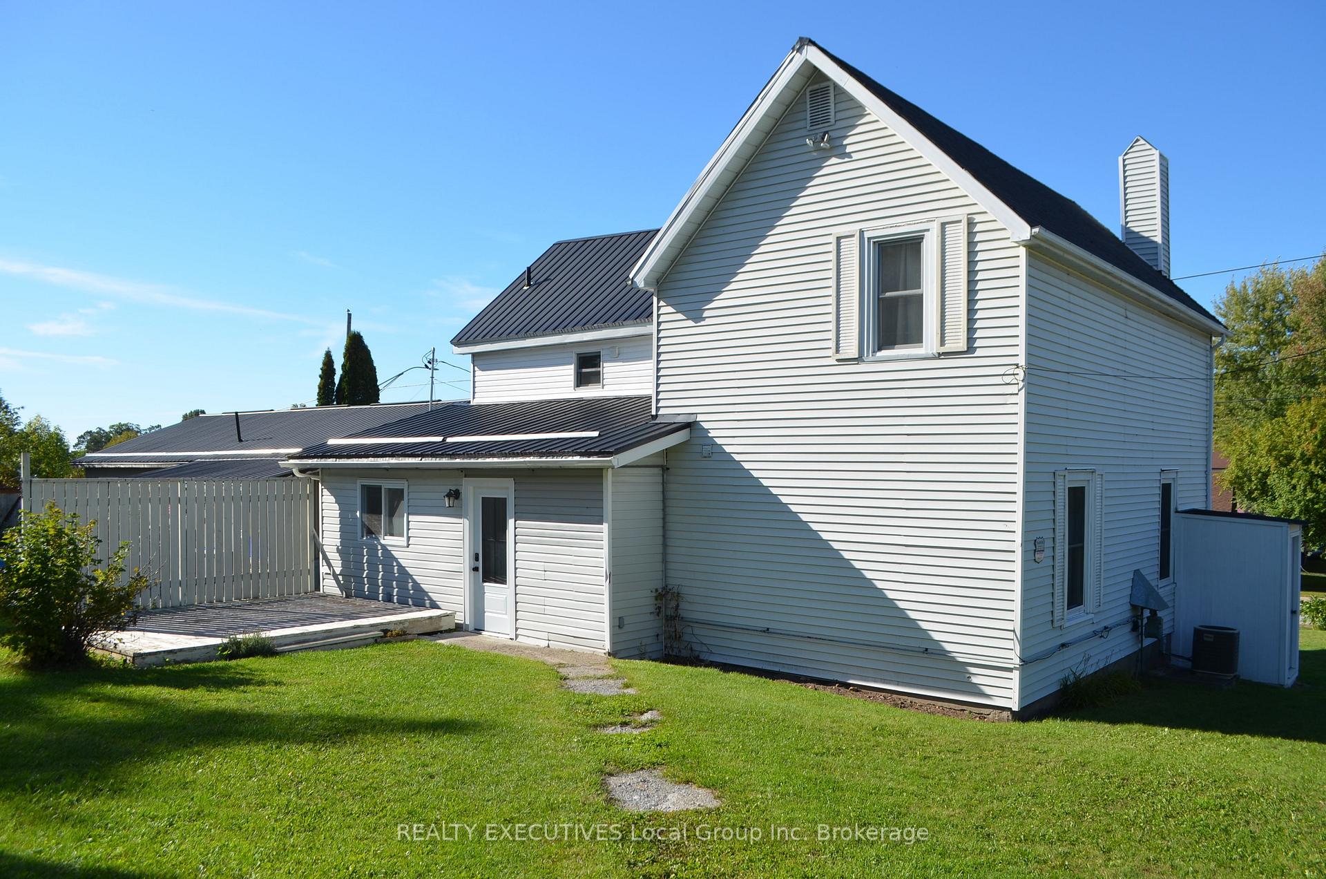 Photo 13 of 93 Bay Street, Callander — HOMEH