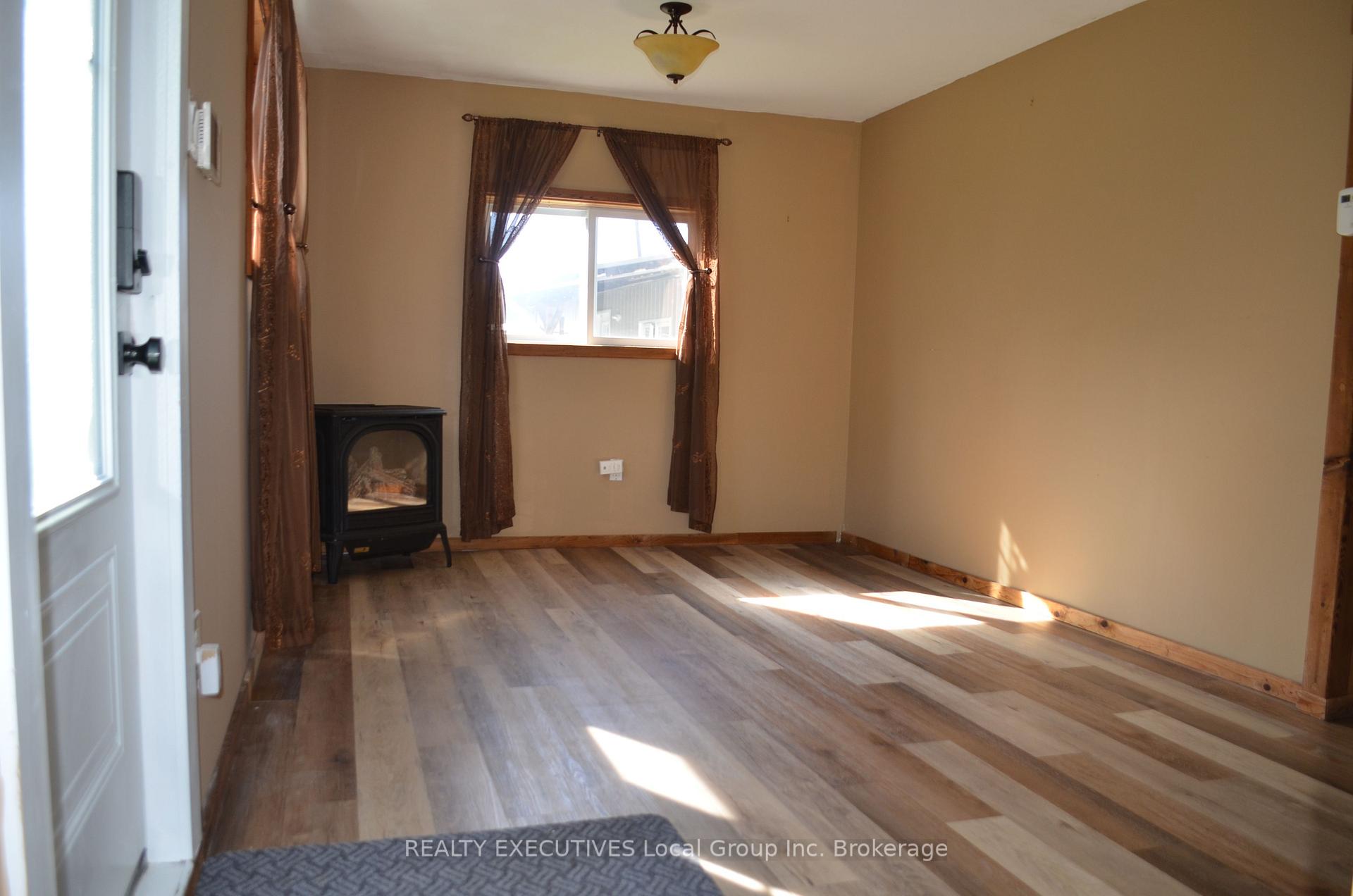 Photo 15 of 93 Bay Street, Callander — HOMEH