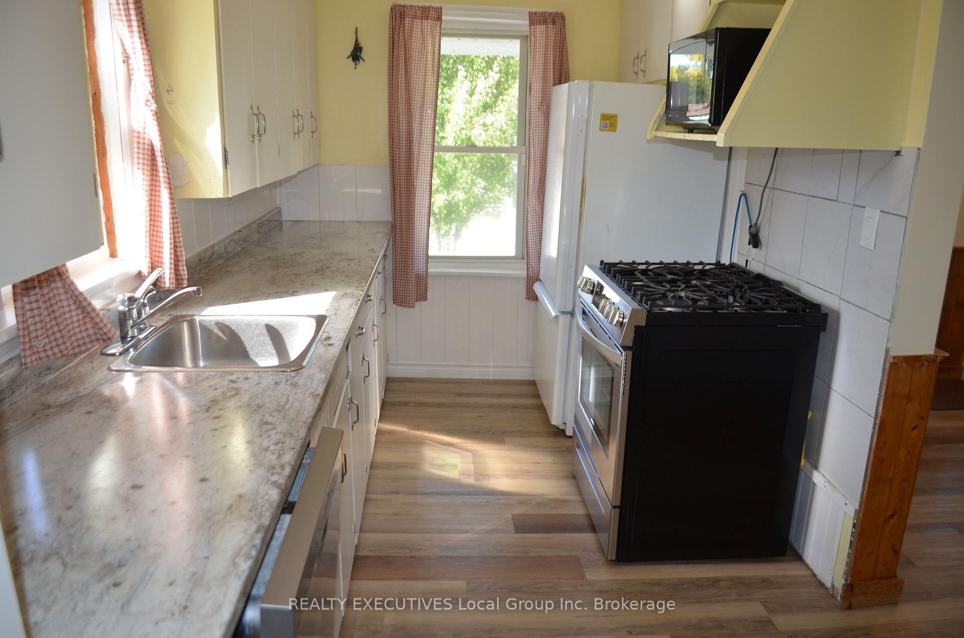 Photo 21 of 93 Bay Street, Callander — HOMEH