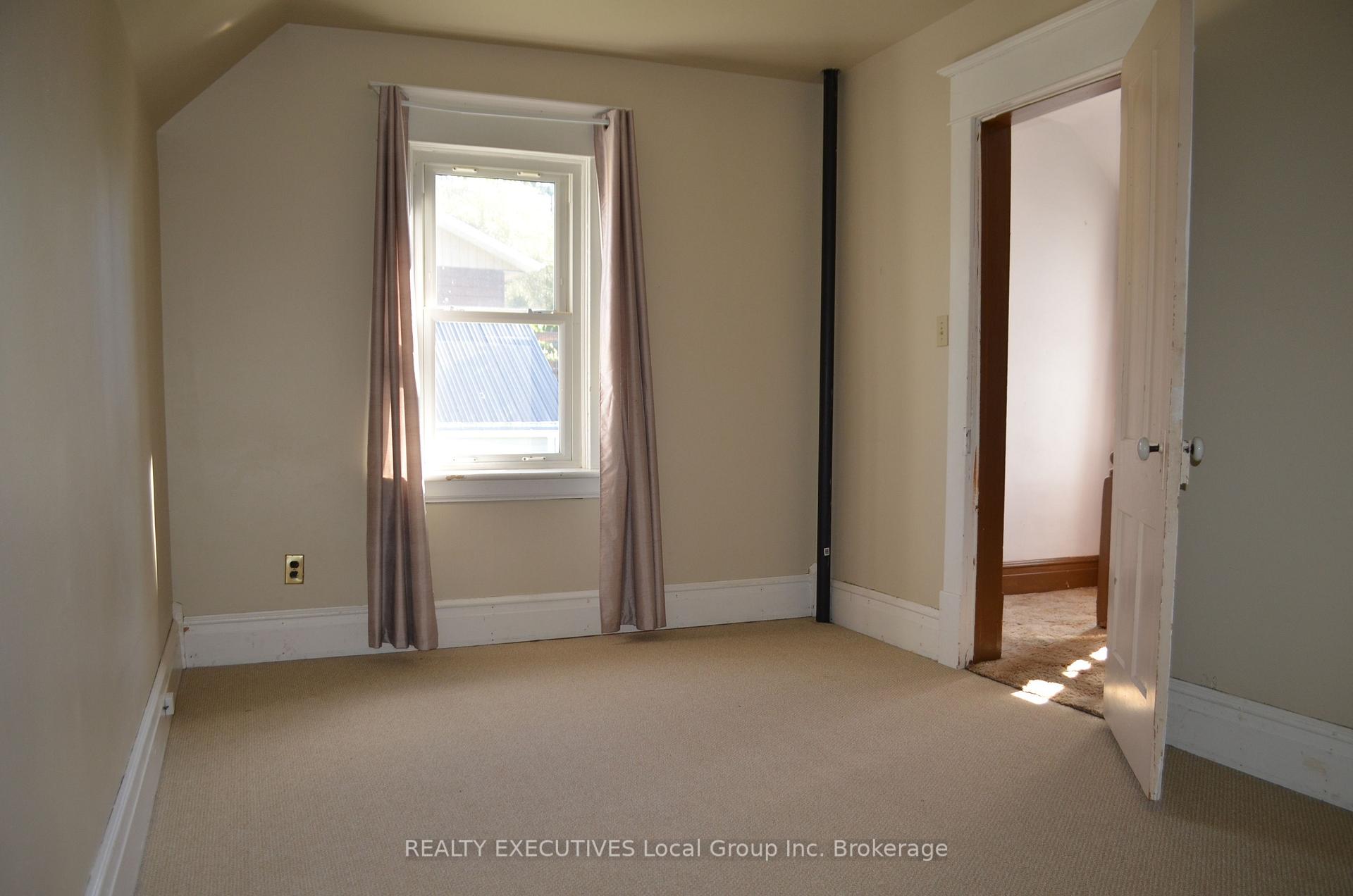 Photo 35 of 93 Bay Street, Callander — HOMEH