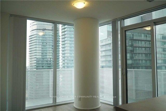 Photo 5 of Unit 4902, 100 Harbour Street, Toronto, Waterfront Communities — HOMEH