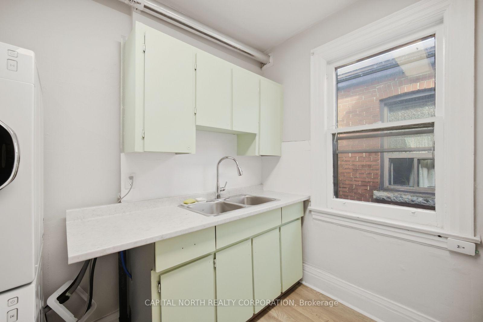 Photo 8 of Unit B, 101 Roncesvalles Avenue, Toronto, Roncesvalles — HOMEH