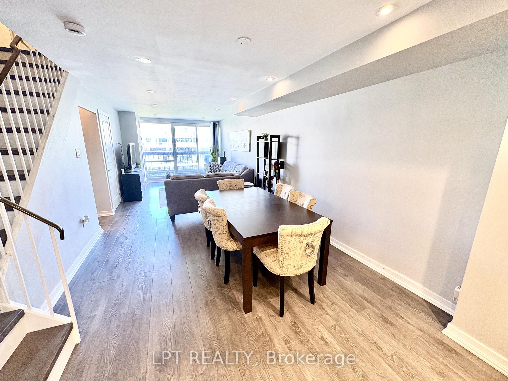 Photo 8 of Unit 332, 2 Valhalla Inn Road, Etobicoke, Islington-City Centre West — HOMEH