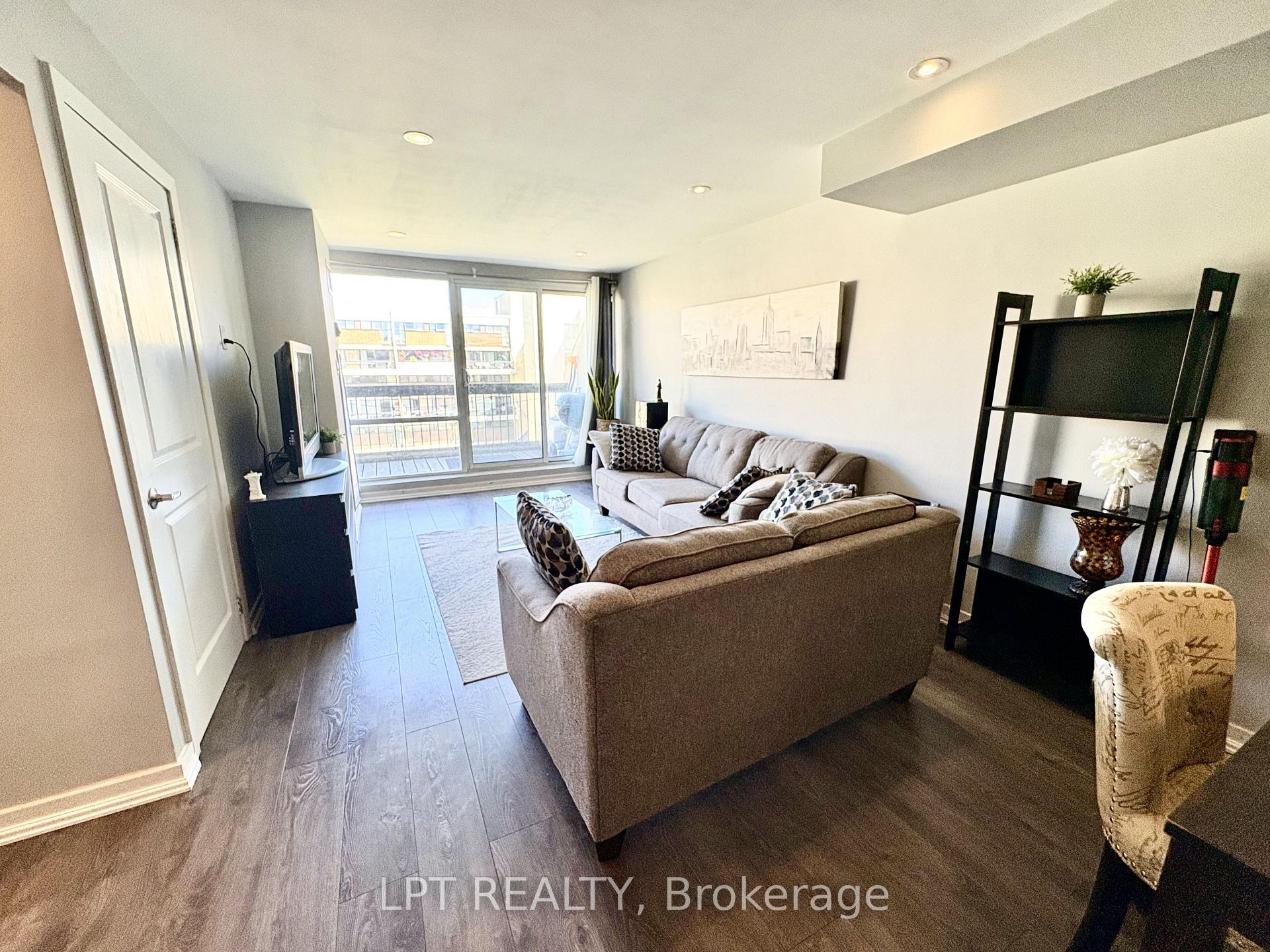 Photo 10 of Unit 332, 2 Valhalla Inn Road, Etobicoke, Islington-City Centre West — HOMEH