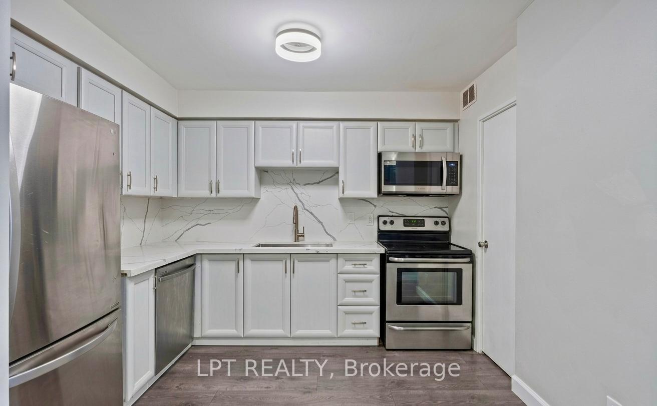 Photo 13 of Unit 332, 2 Valhalla Inn Road, Etobicoke, Islington-City Centre West — HOMEH