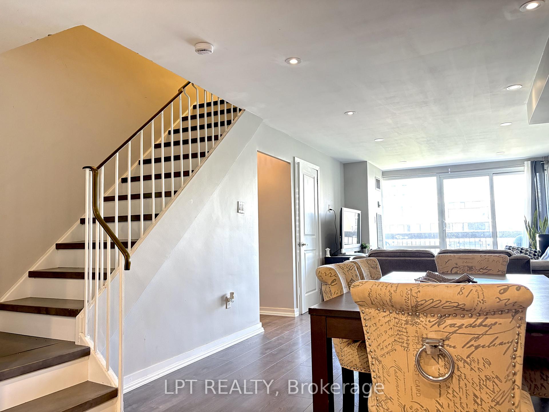 Photo 21 of Unit 332, 2 Valhalla Inn Road, Etobicoke, Islington-City Centre West — HOMEH