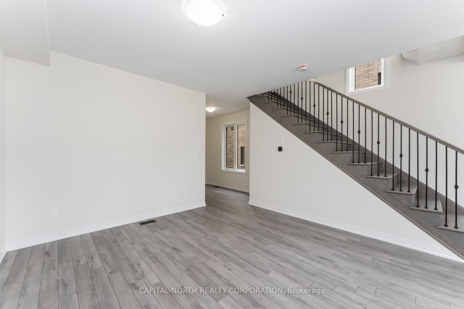 Photo 9 of 116 Turnberry Lane, Barrie, Painswick South — HOMEH