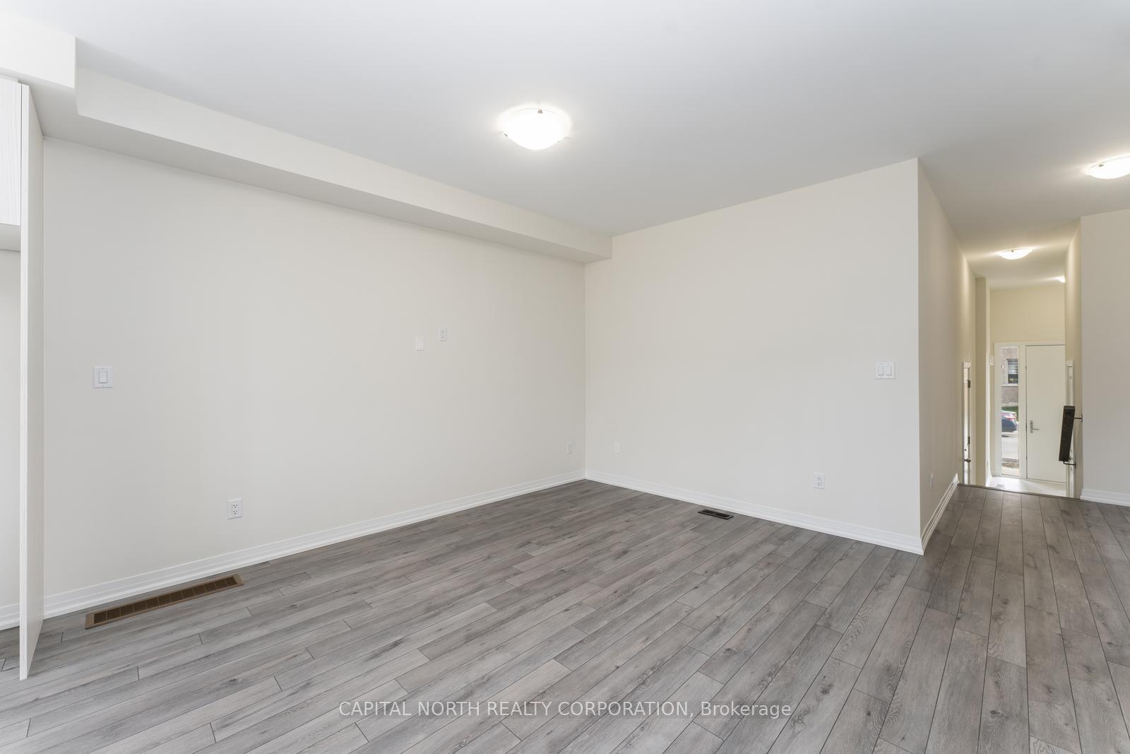 Photo 10 of 116 Turnberry Lane, Barrie, Painswick South — HOMEH