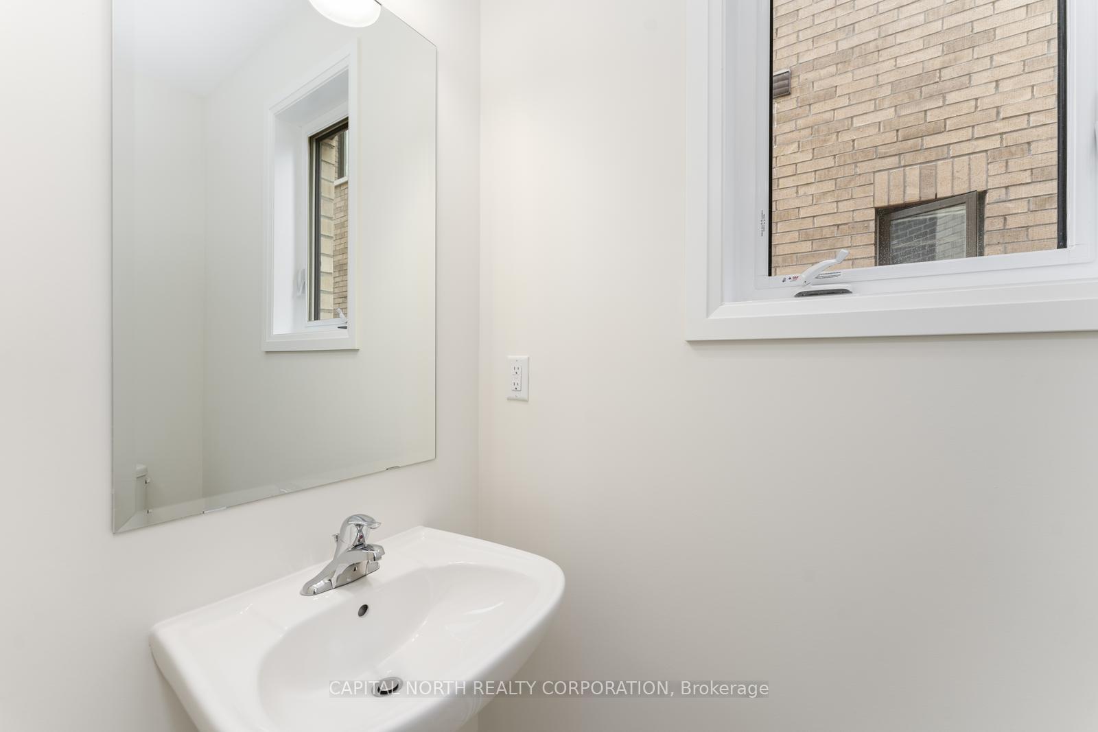 Photo 19 of 116 Turnberry Lane, Barrie, Painswick South — HOMEH