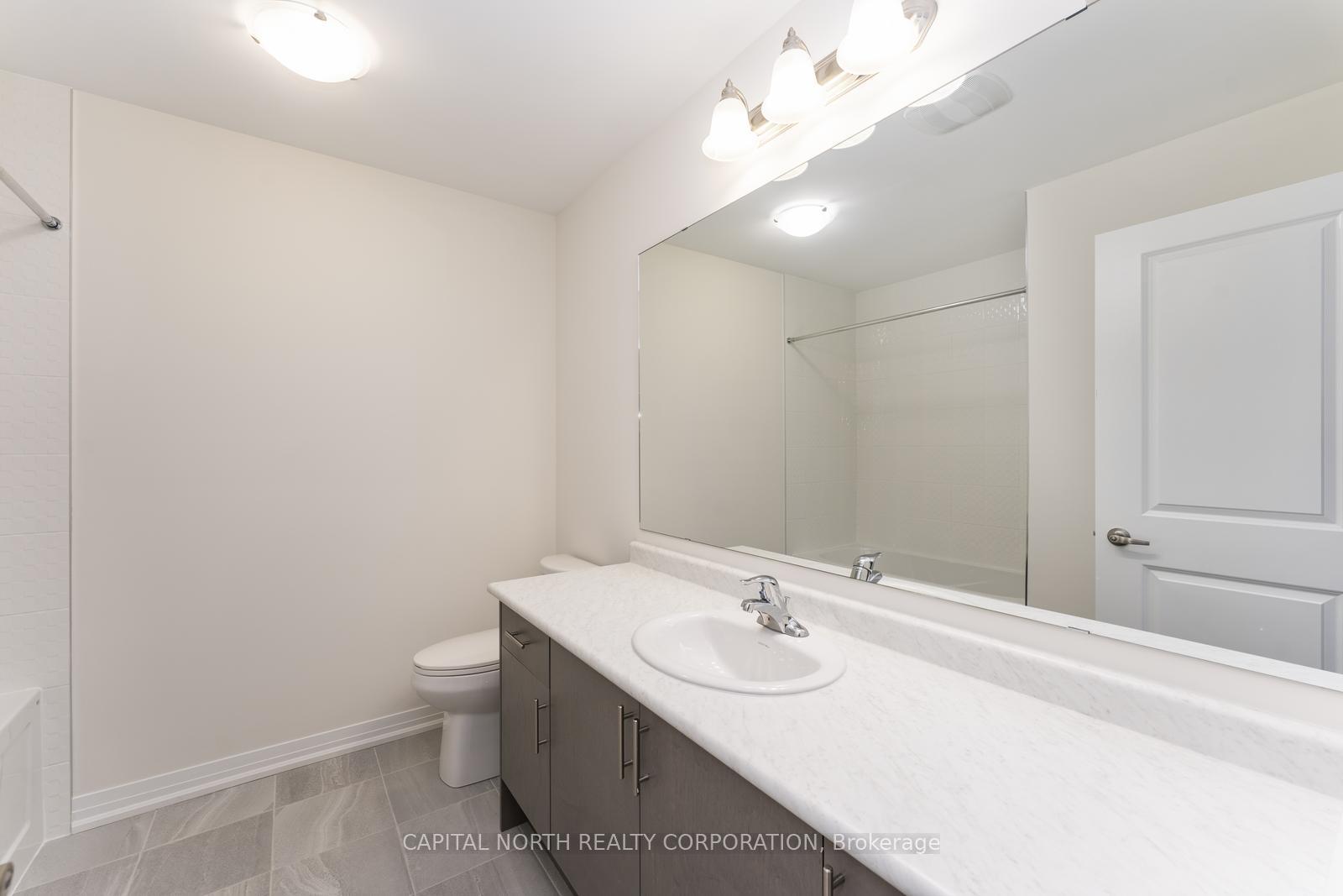 Photo 31 of 116 Turnberry Lane, Barrie, Painswick South — HOMEH