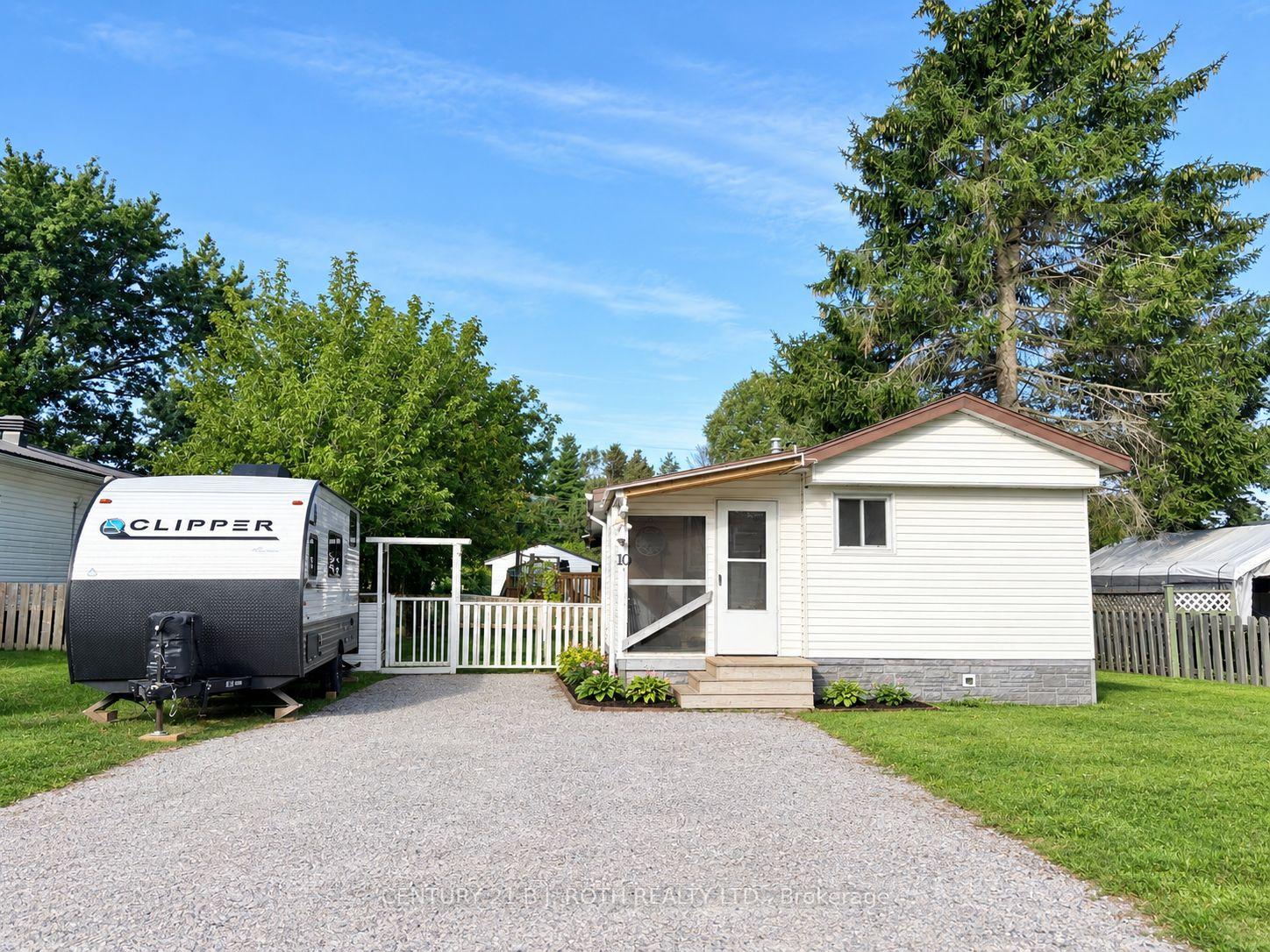 Photo of 10 Shamrock Crescent
