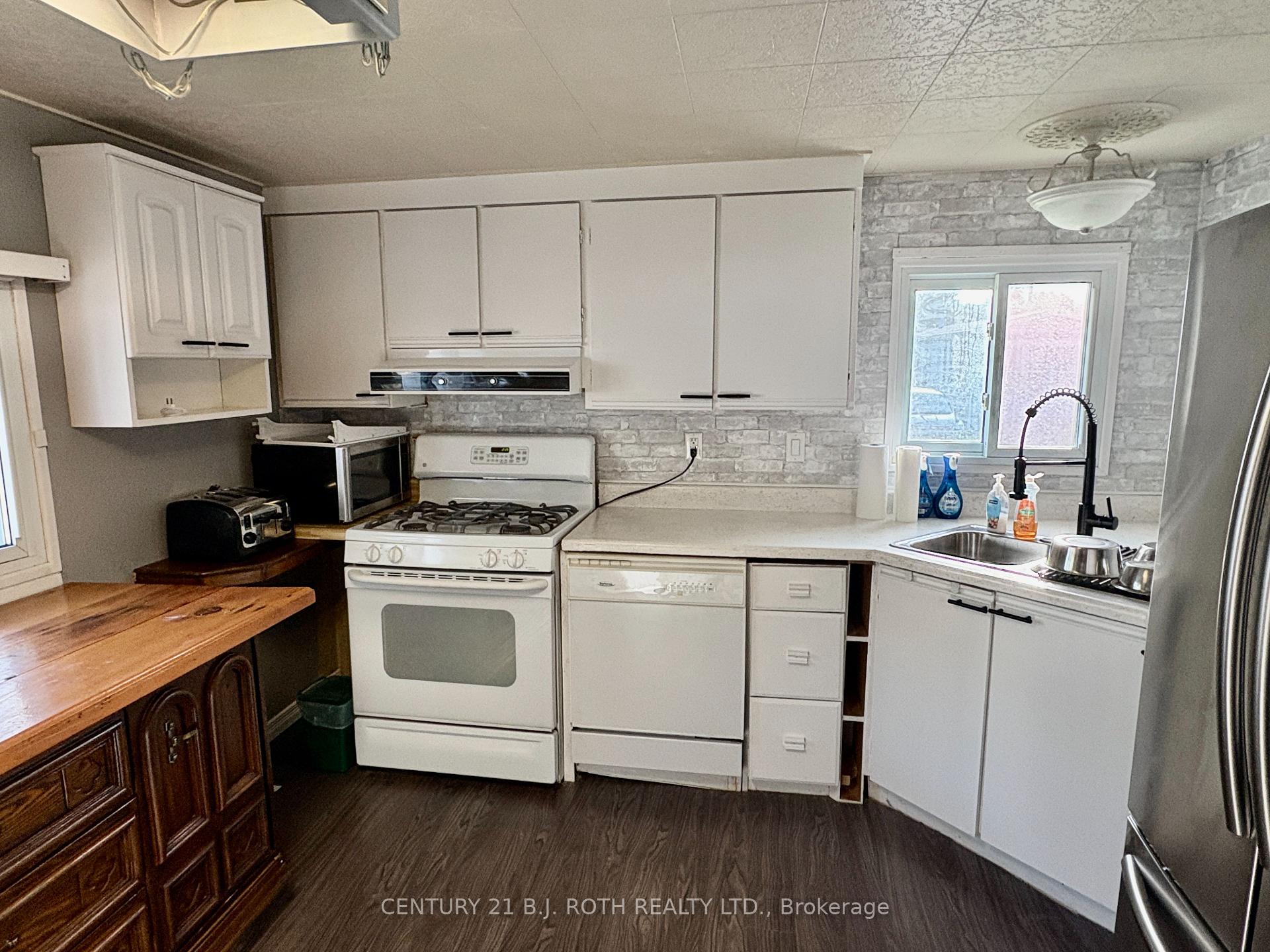 Photo 3 of 10 Shamrock Crescent, Essa, Angus — HOMEH