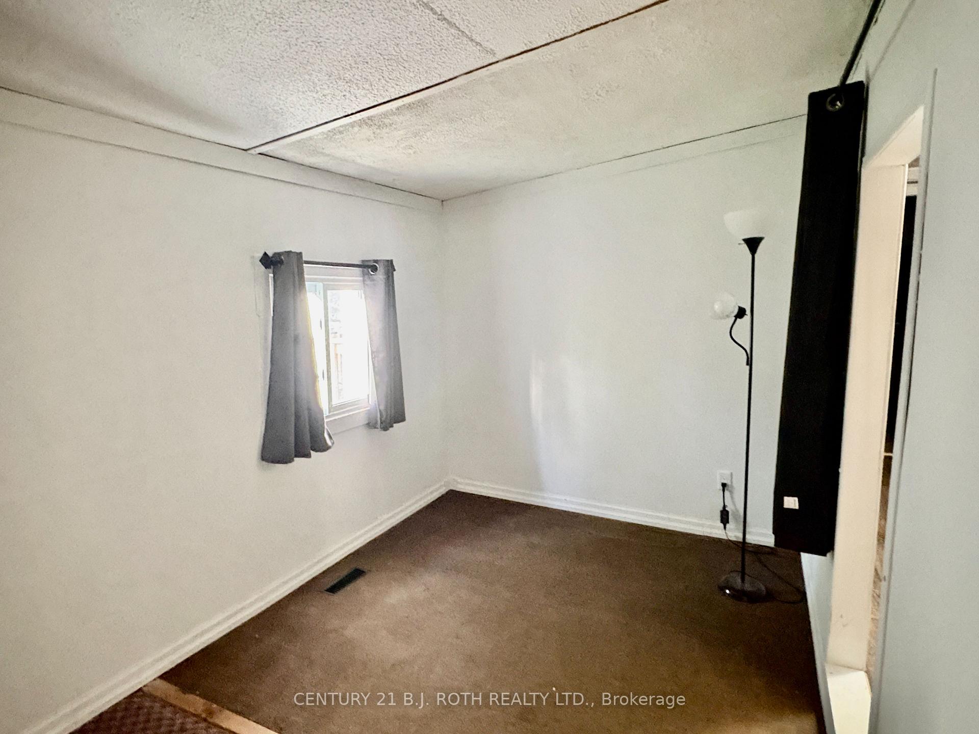 Photo 12 of 10 Shamrock Crescent, Essa, Angus — HOMEH