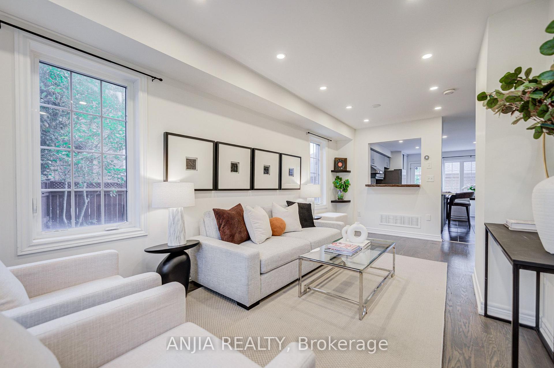 Photo 6 of 375 White's Hill Avenue, Markham, Cornell — HOMEH