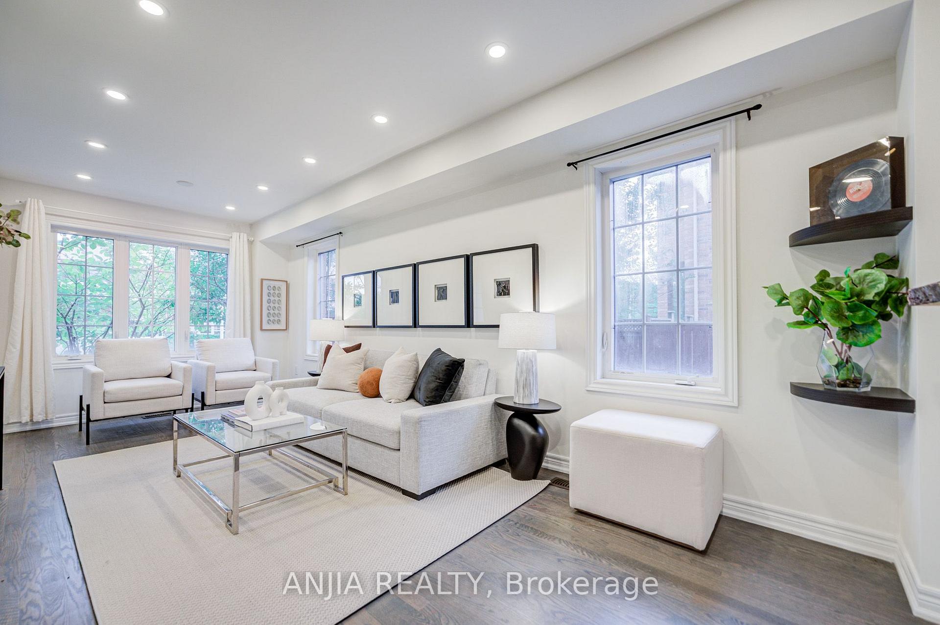 Photo 7 of 375 White's Hill Avenue, Markham, Cornell — HOMEH