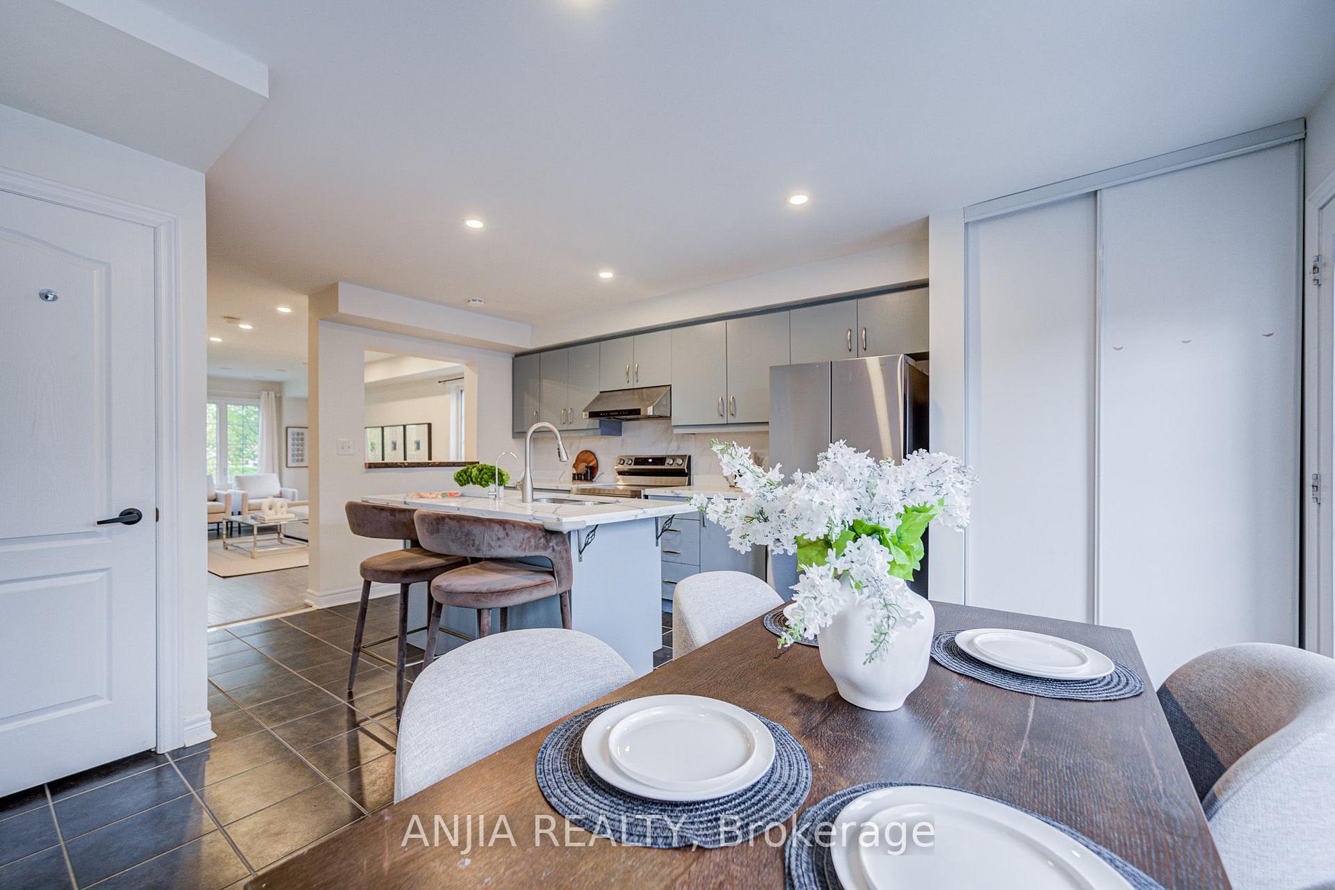 Photo 18 of 375 White's Hill Avenue, Markham, Cornell — HOMEH