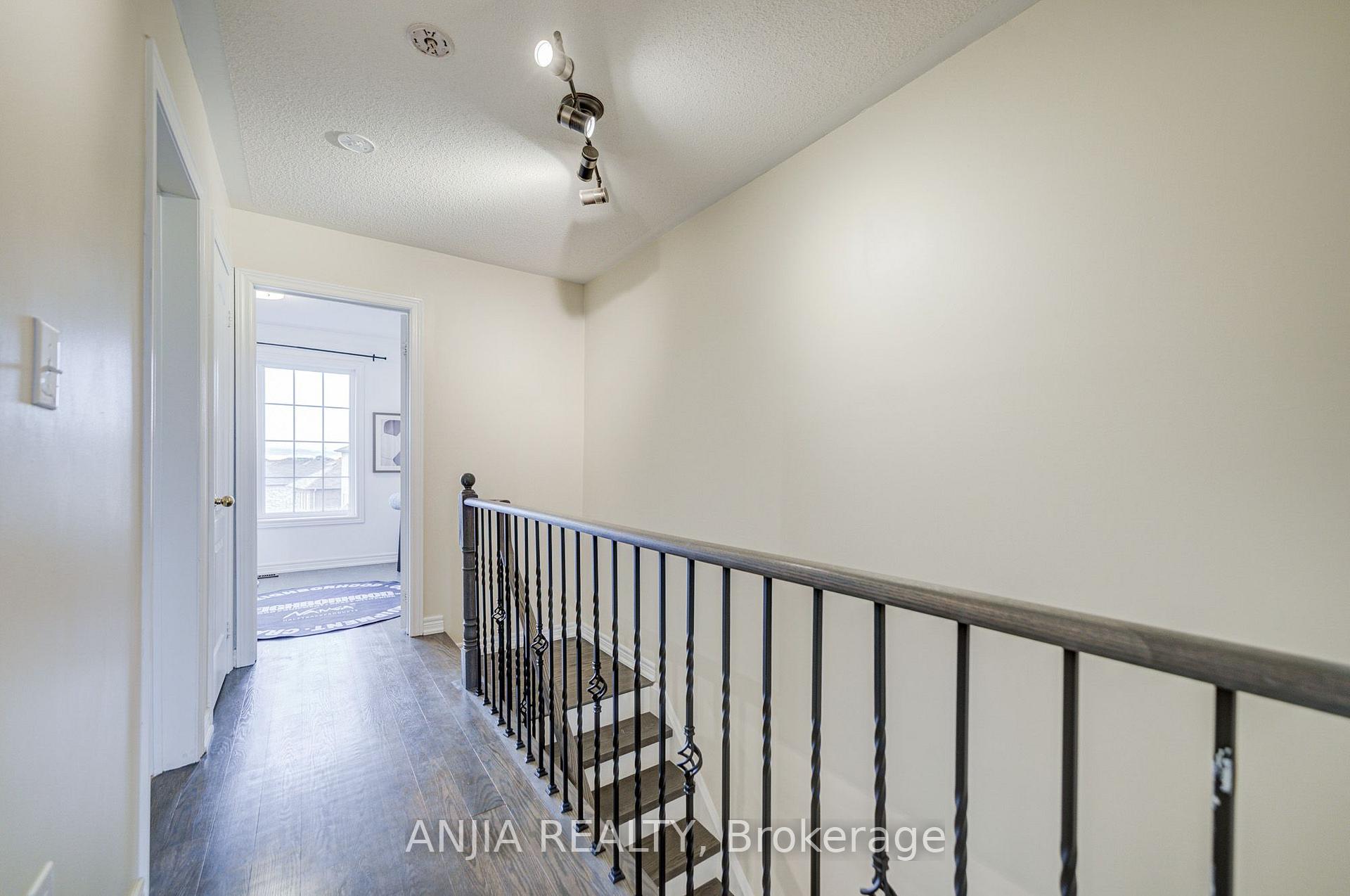 Photo 30 of 375 White's Hill Avenue, Markham, Cornell — HOMEH