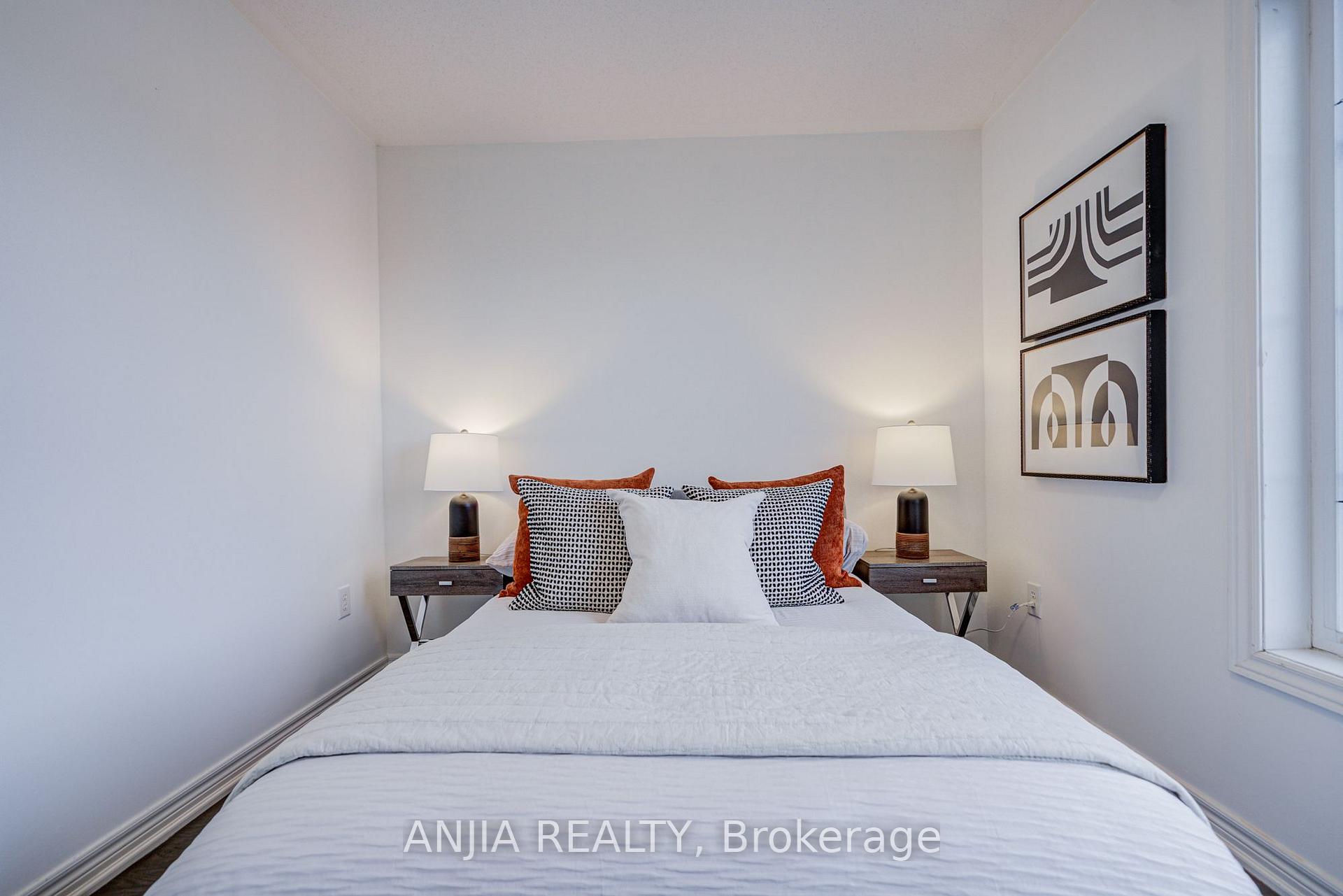 Photo 32 of 375 White's Hill Avenue, Markham, Cornell — HOMEH
