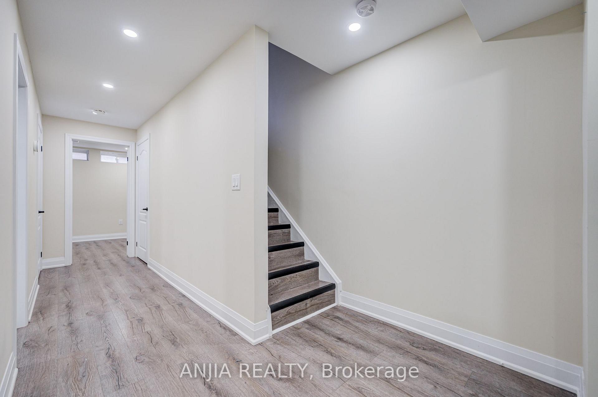 Photo 40 of 375 White's Hill Avenue, Markham, Cornell — HOMEH