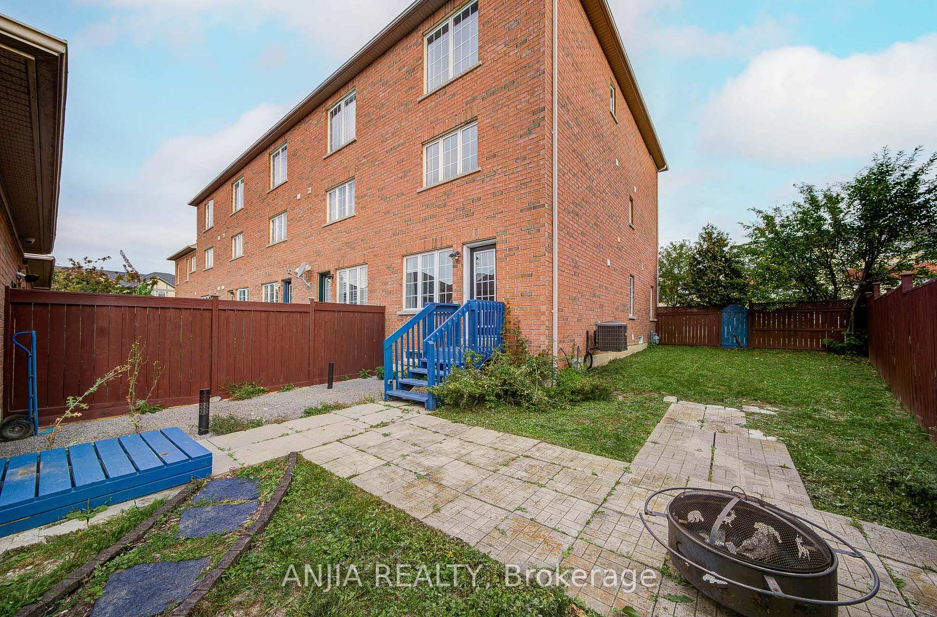 Photo 48 of 375 White's Hill Avenue, Markham, Cornell — HOMEH