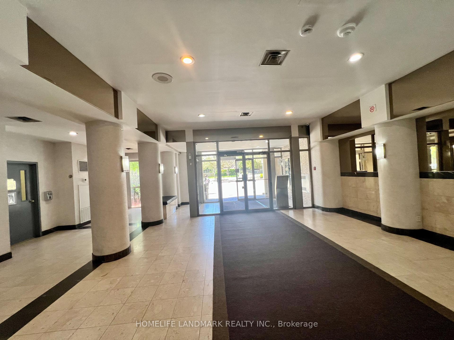Photo 4 of Unit 1203, 2901 Kipling Avenue, Etobicoke, Mount Olive-Silverstone-Jamestown — HOMEH