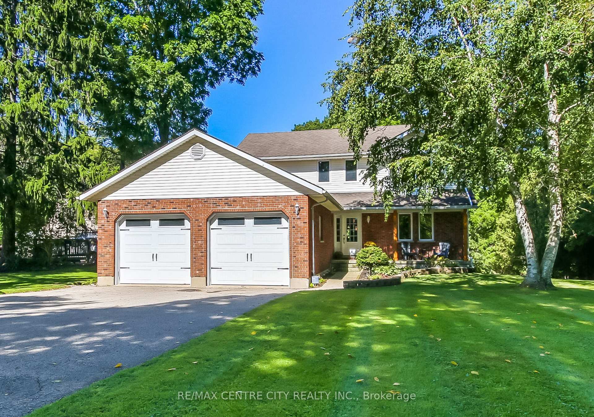Photo 2 of 37450 Lake Line, Southwold, Rural Southwold — HOMEH