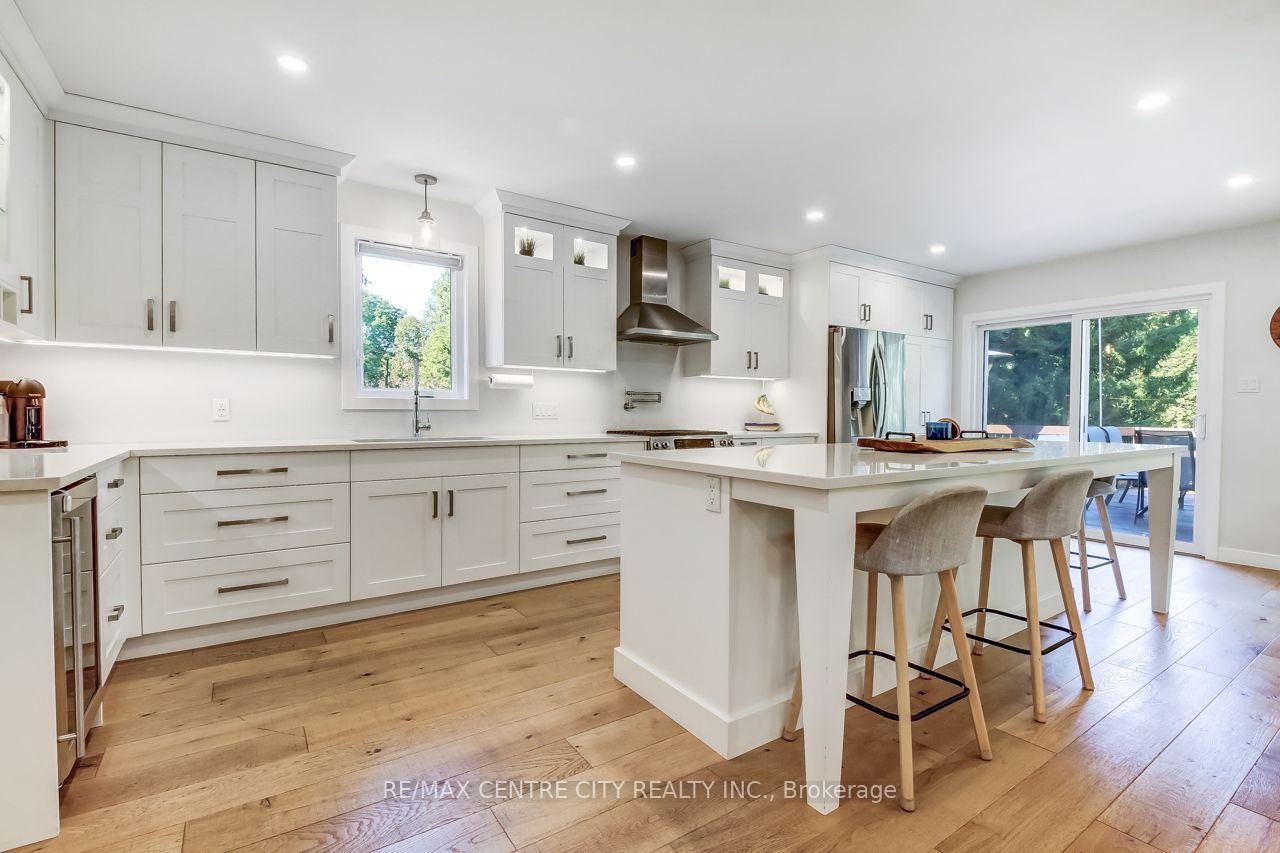 Photo 7 of 37450 Lake Line, Southwold, Rural Southwold — HOMEH