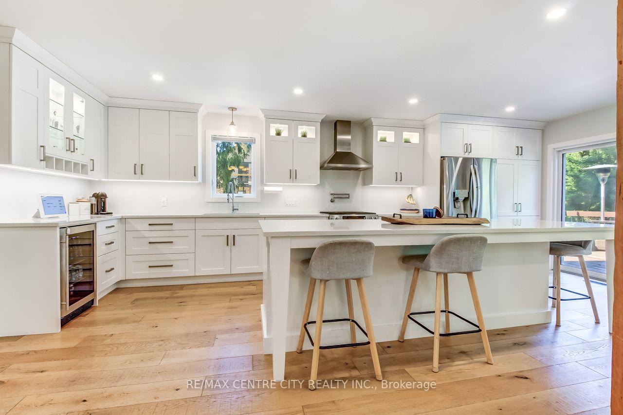 Photo 8 of 37450 Lake Line, Southwold, Rural Southwold — HOMEH