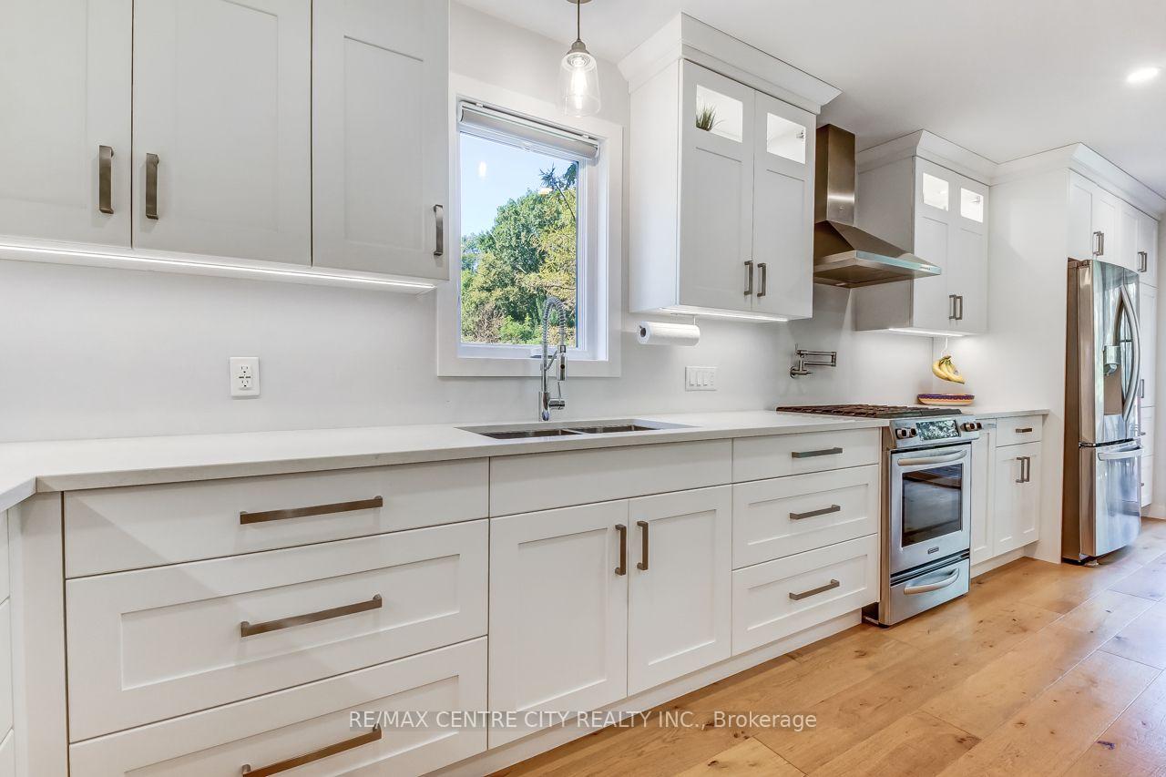 Photo 9 of 37450 Lake Line, Southwold, Rural Southwold — HOMEH