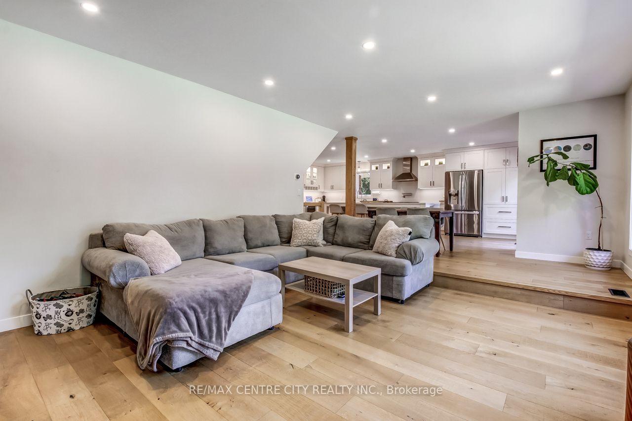 Photo 15 of 37450 Lake Line, Southwold, Rural Southwold — HOMEH