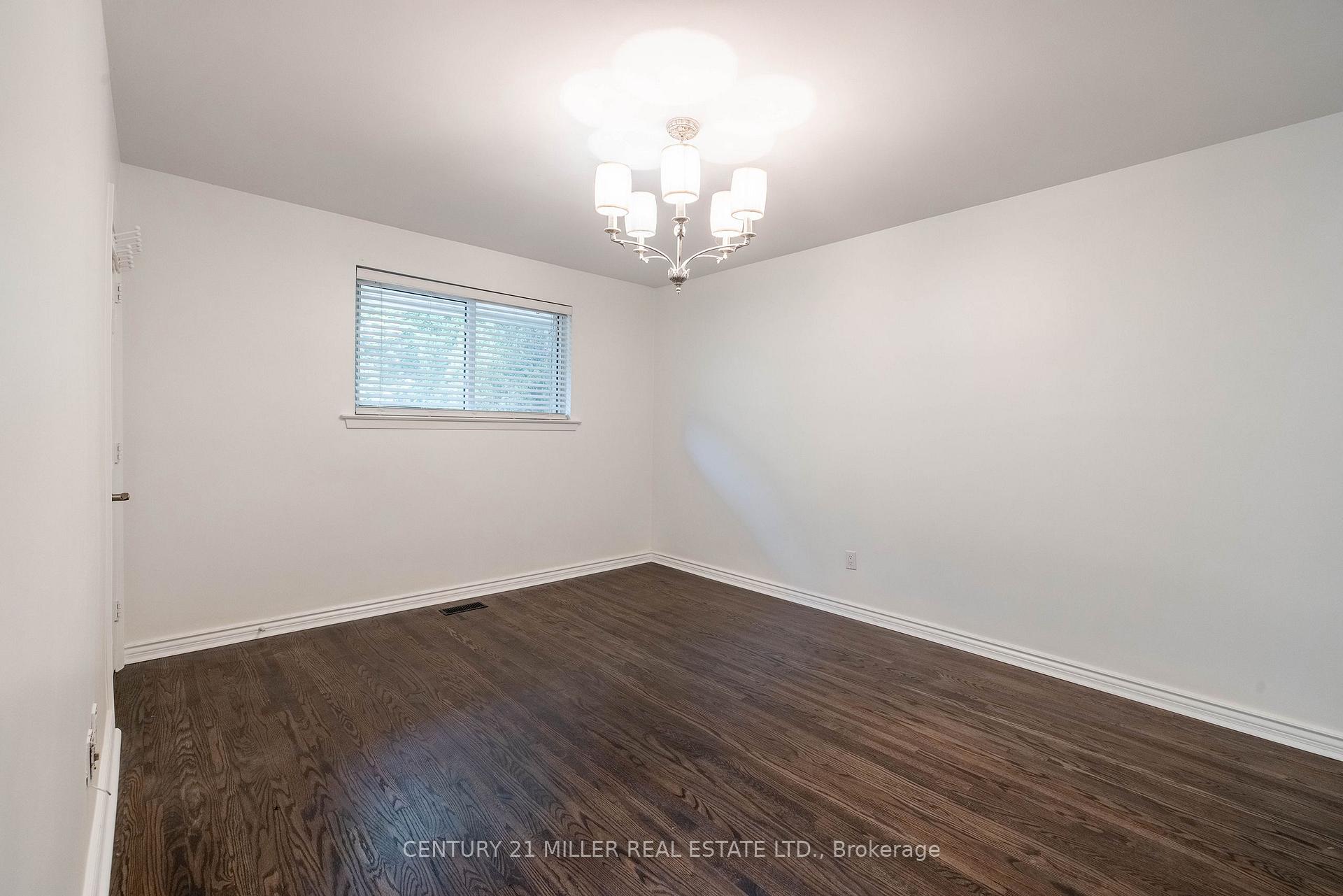 Photo 19 of 2039 Wakely Street, Oakville, West — HOMEH