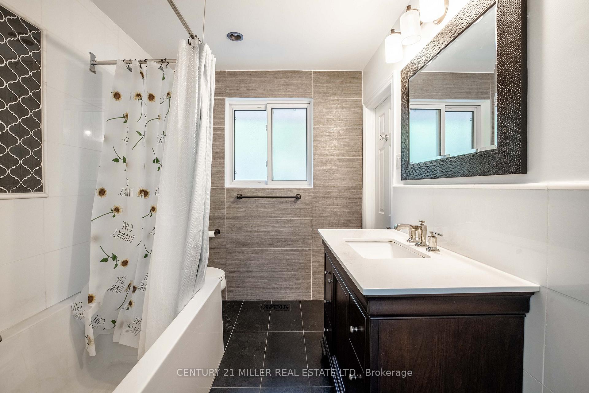 Photo 29 of 2039 Wakely Street, Oakville, West — HOMEH