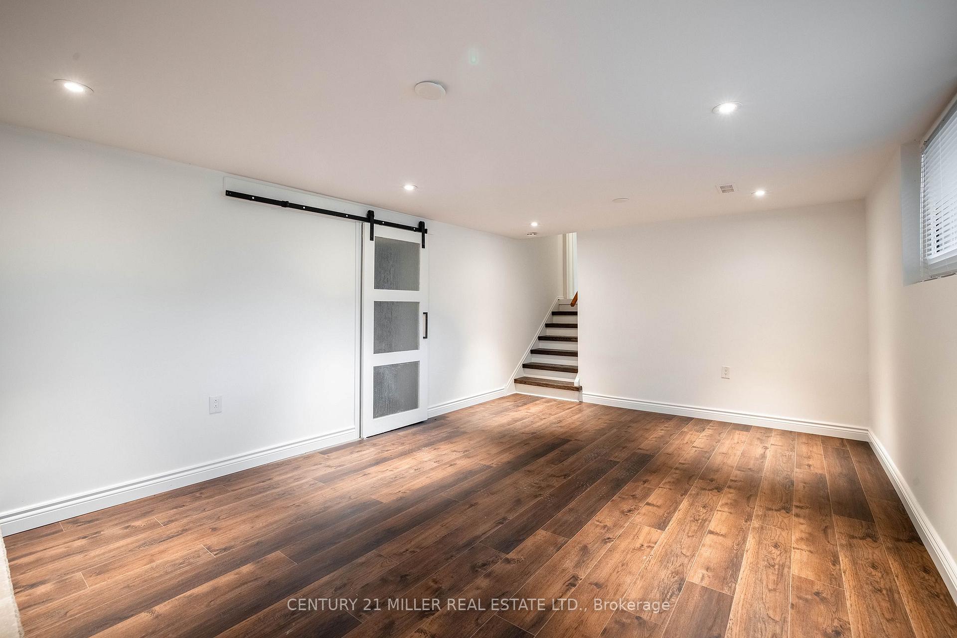 Photo 31 of 2039 Wakely Street, Oakville, West — HOMEH