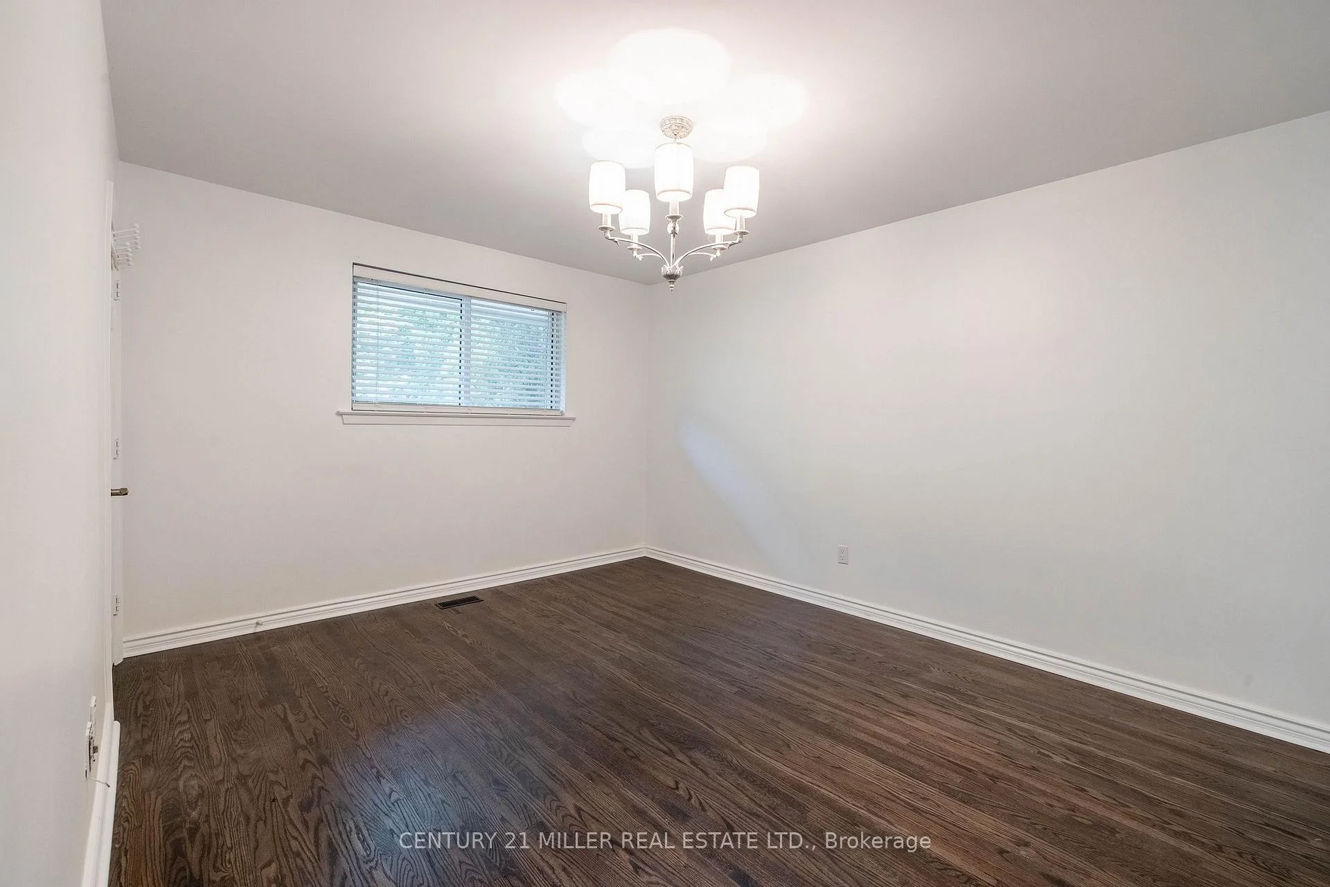 Photo 26 of 2039 Wakely Street, Oakville, West — HOMEH