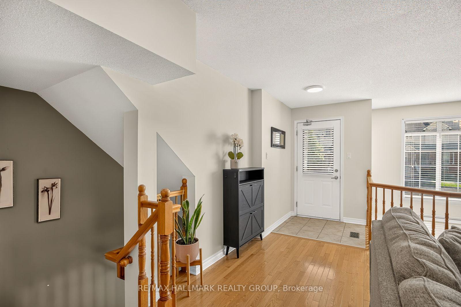 Photo 4 of 4437 Harper Avenue, Ottawa, Carson Grove — HOMEH