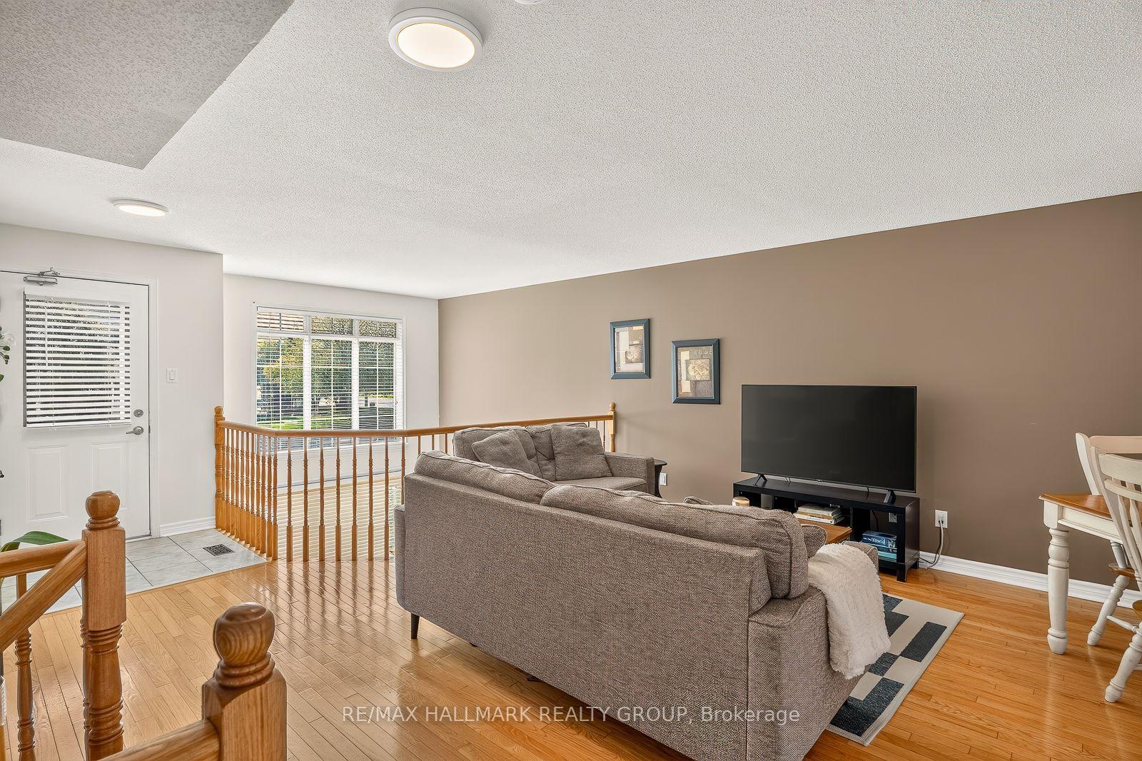 Photo 9 of 4437 Harper Avenue, Ottawa, Carson Grove — HOMEH