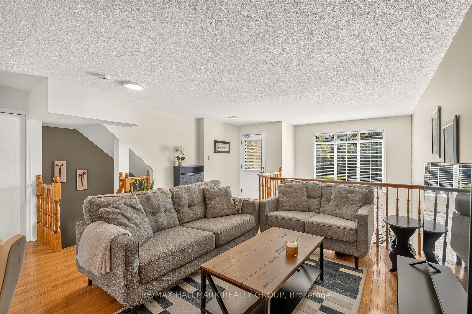 Photo 11 of 4437 Harper Avenue, Ottawa, Carson Grove — HOMEH