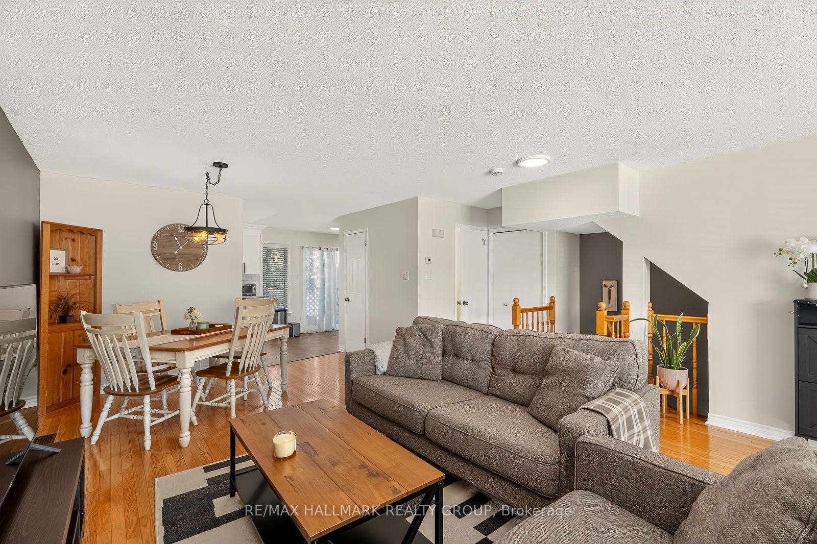Photo 12 of 4437 Harper Avenue, Ottawa, Carson Grove — HOMEH