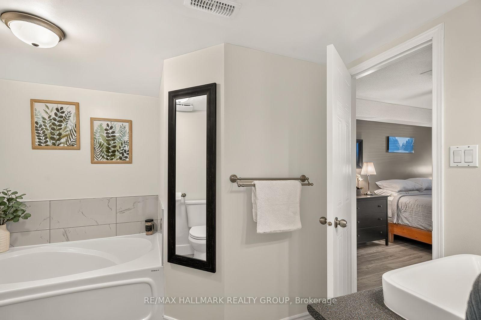 Photo 32 of 4437 Harper Avenue, Ottawa, Carson Grove — HOMEH