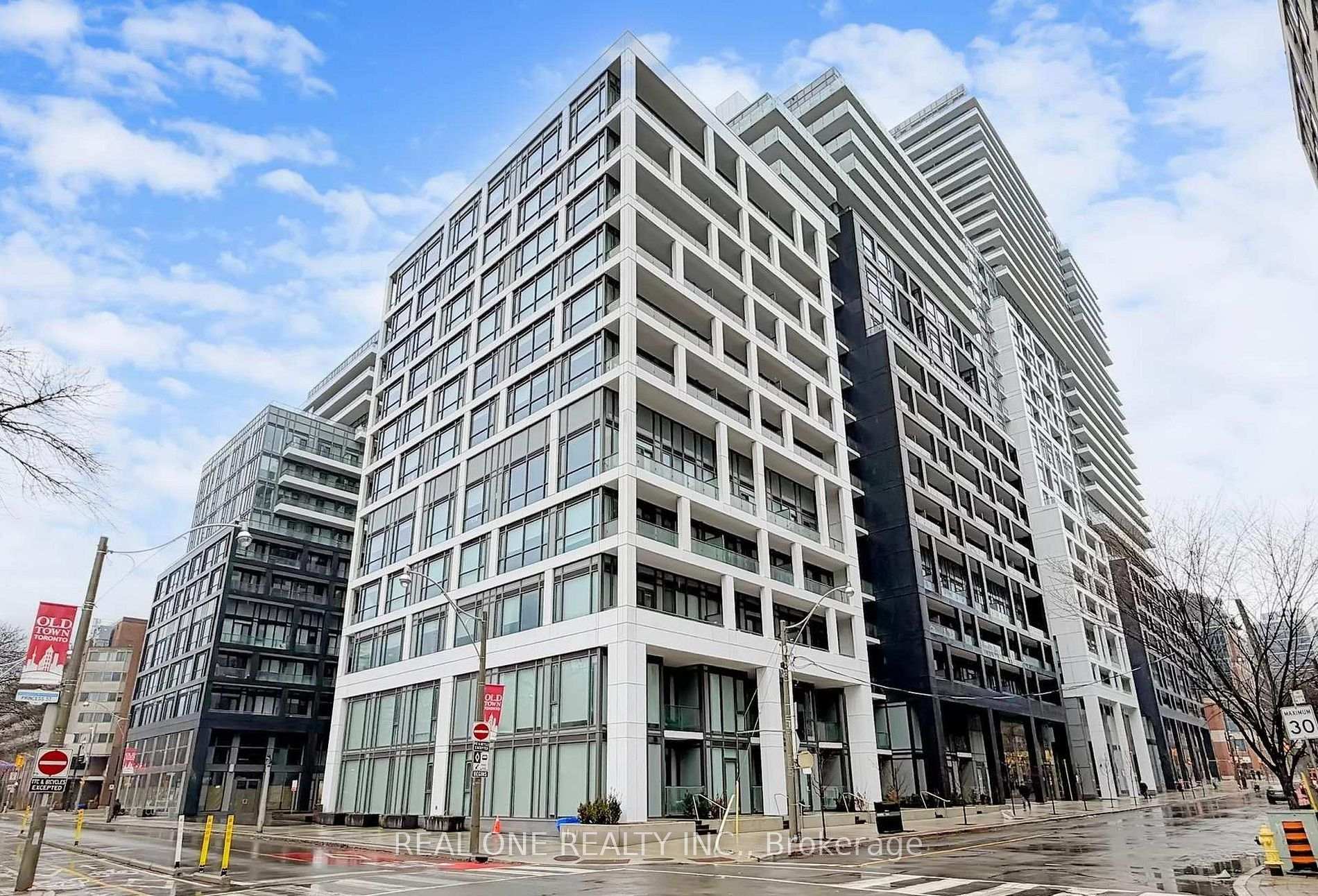 Front of Unit 1105, 60 Princess Street