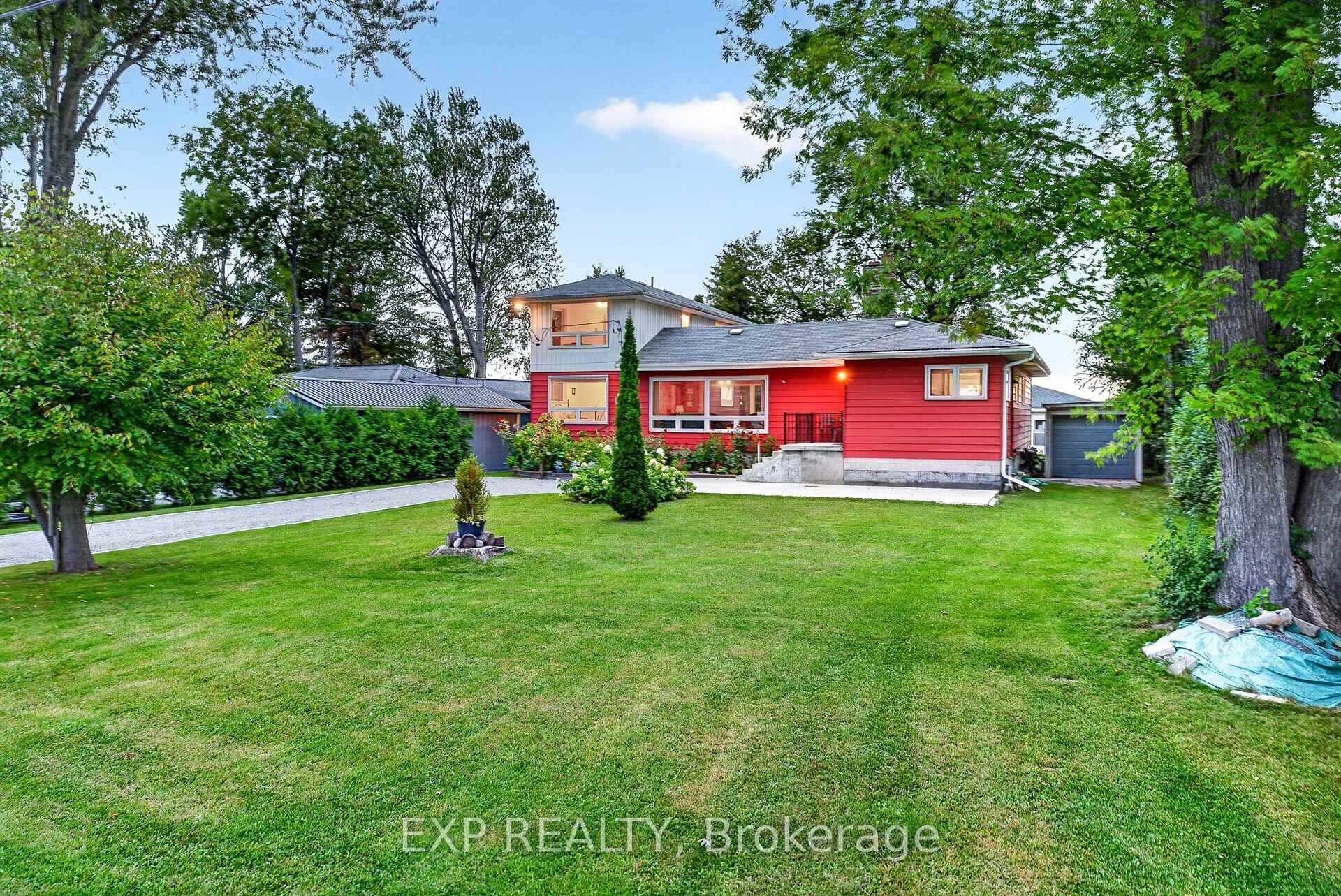 Photo 4 of 88 Irving Drive, Georgina, Pefferlaw — HOMEH