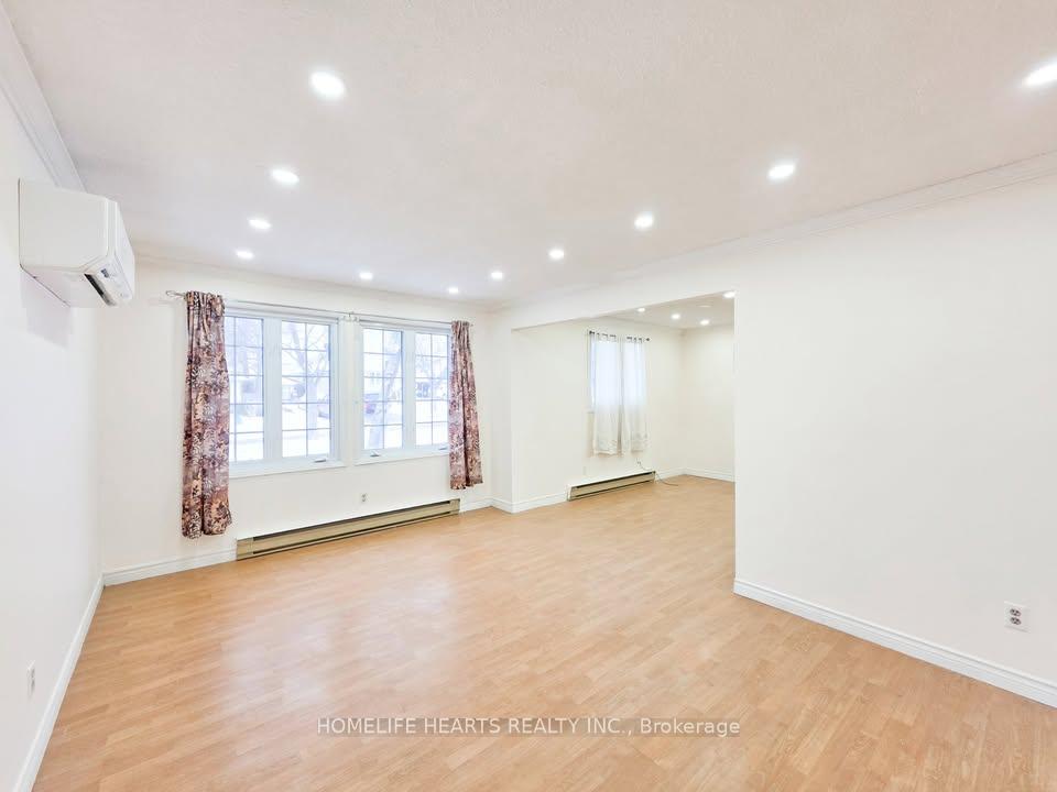 Photo 3 of 556 Capilano Crescent, Oshawa, Donevan — HOMEH