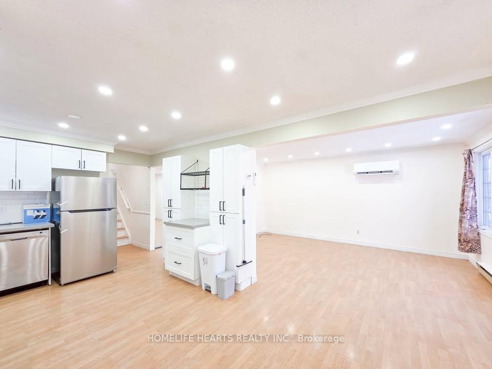 Photo 6 of 556 Capilano Crescent, Oshawa, Donevan — HOMEH