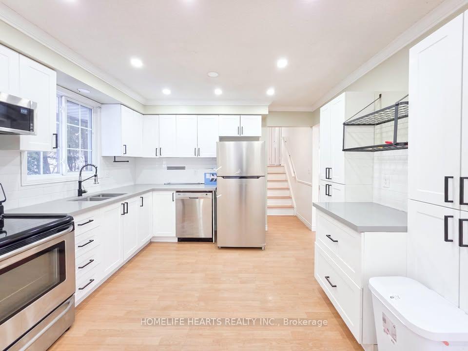 Photo 7 of 556 Capilano Crescent, Oshawa, Donevan — HOMEH
