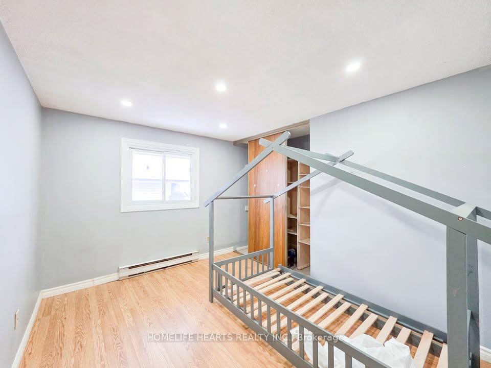 Photo 10 of 556 Capilano Crescent, Oshawa, Donevan — HOMEH